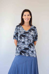 Larosela V-neck Short Sleeve Blouse